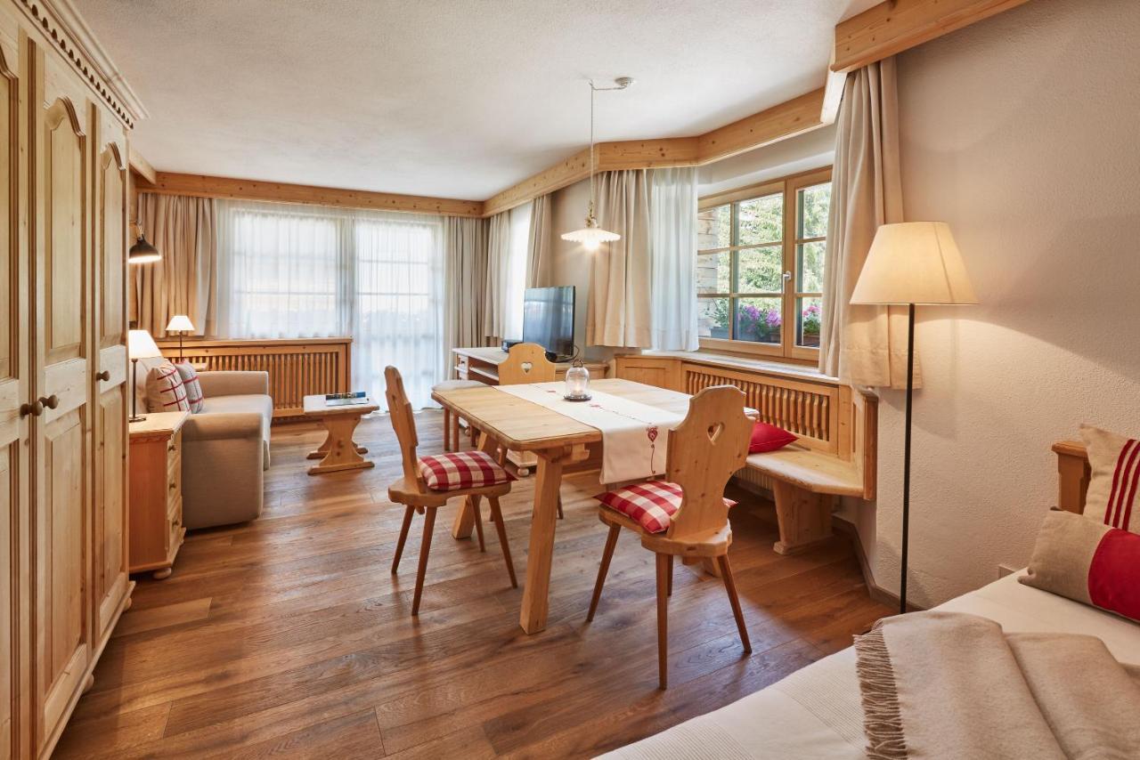 Residence Villa Al Sole コルヴァーラ・イン・バディーア エクステリア 写真